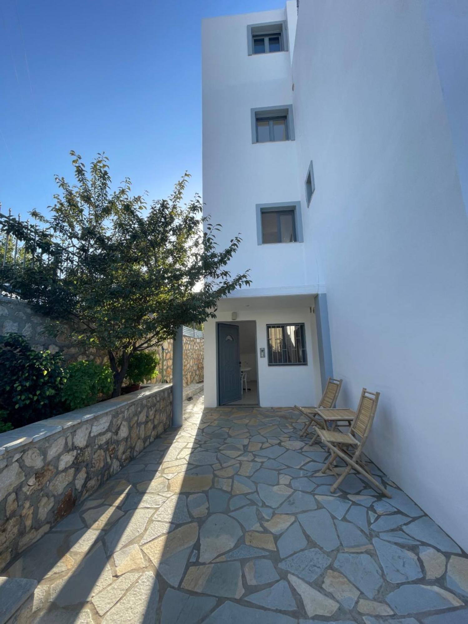 Tasos Rooms Himare Esterno foto