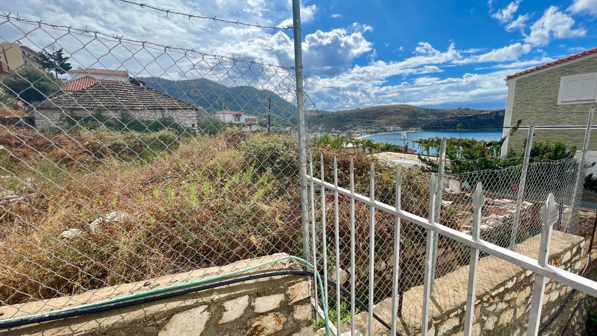 Tasos Rooms Himare Esterno foto