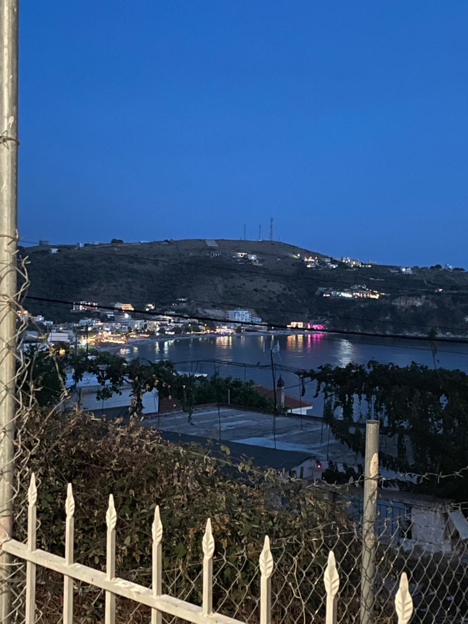 Tasos Rooms Himare Esterno foto
