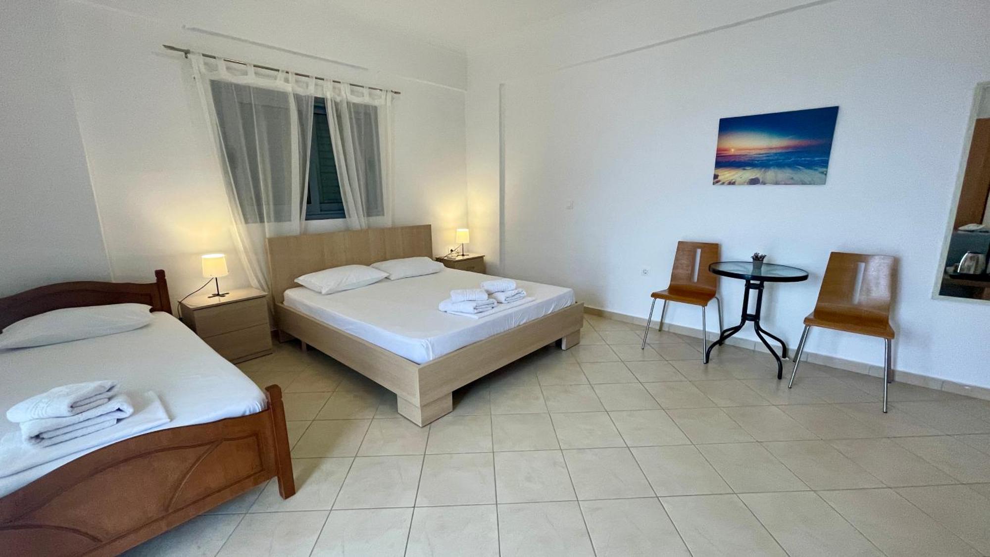 Tasos Rooms Himare Esterno foto